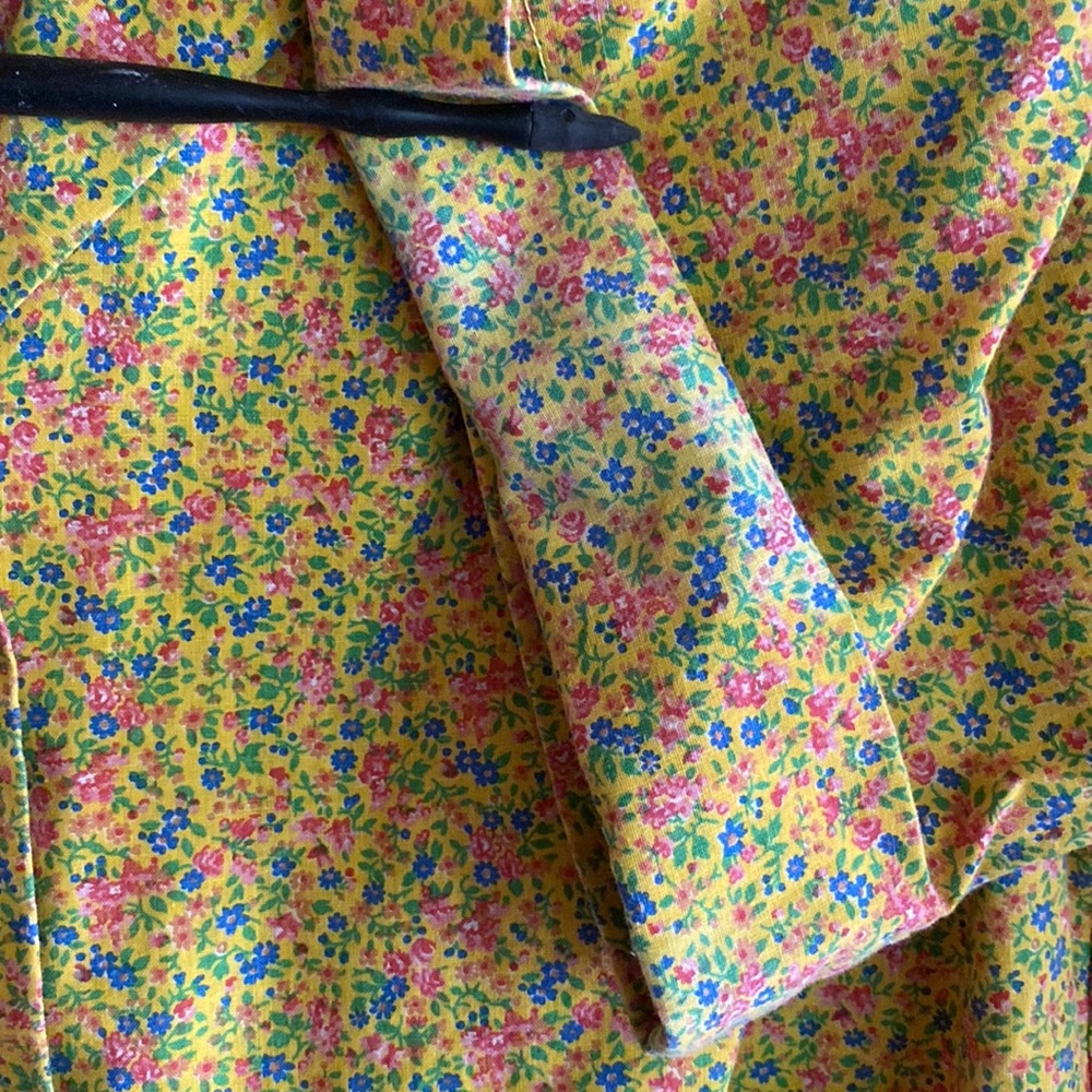 Vintage floral button up blouse w/ waist tie - Picture 4 of 4